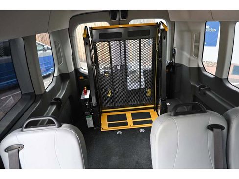 Used 2022 Ford Transit 350 XL image 19