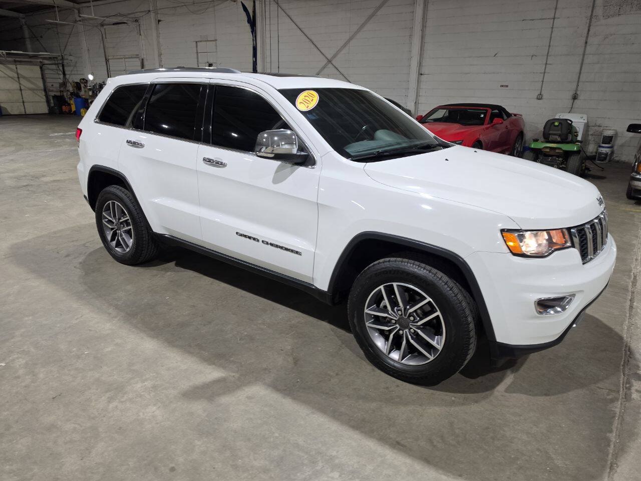 Used 2020 Jeep Grand Cherokee Limited w/ Luxury Group II AWD/4WD image 18