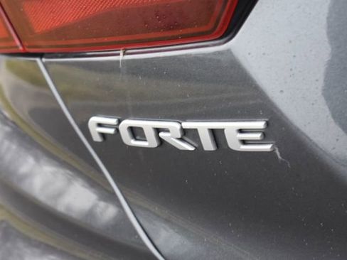 Certified 2023 Kia Forte LXS image 14