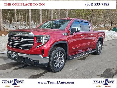 Used 2022 GMC Sierra 1500 SLT w/ SLT Premium Package image 1