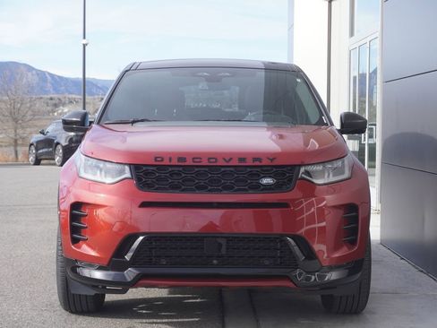 Used 2025 Land Rover Discovery Sport Dynamic SE image 5