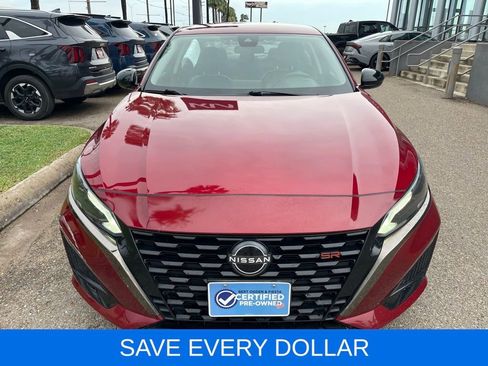 Used 2023 Nissan Altima 2.5 SR FWD image 2