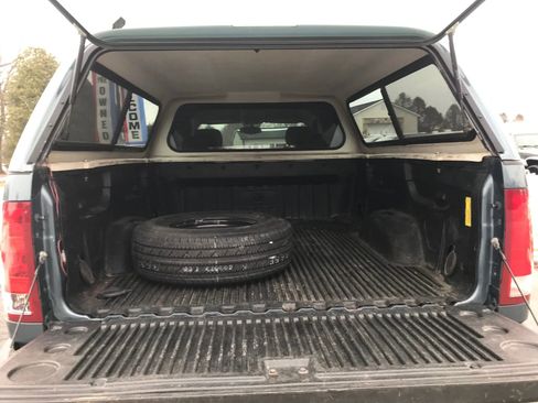 Used 2010 GMC Sierra 2500 SLE image 31