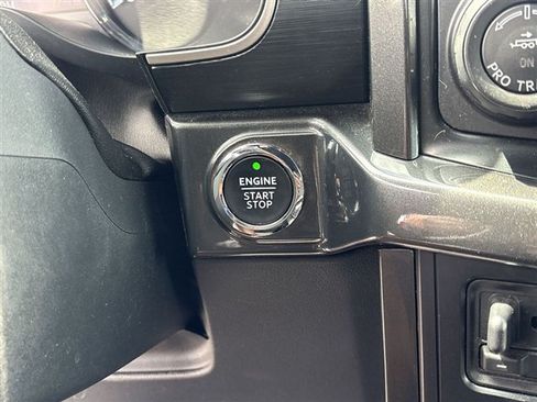 Used 2021 Ford F150 XLT w/ Equipment Group 302A High AWD/4WD image 17