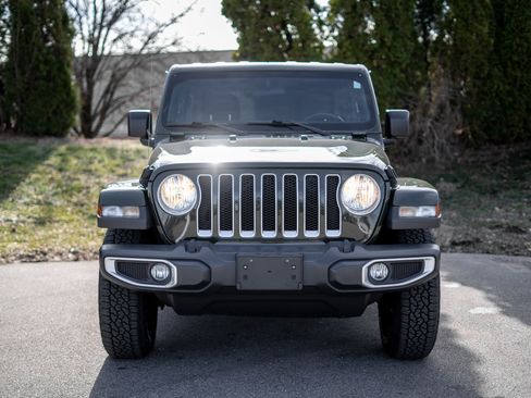 Used 2021 Jeep Wrangler Unlimited Sahara image 3