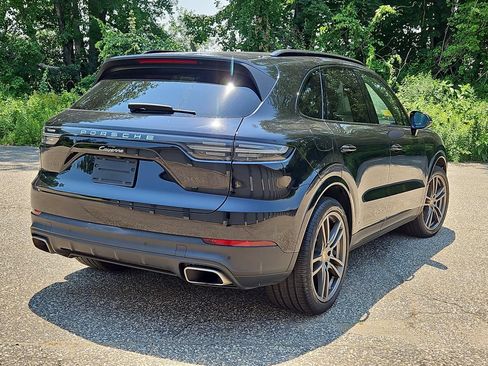 Certified 2022 Porsche Cayenne AWD/4WD image 7