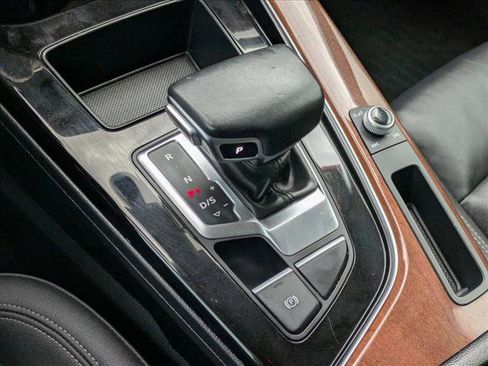 Used 2020 Audi A4 2.0T Premium w/ Convenience Package image 12