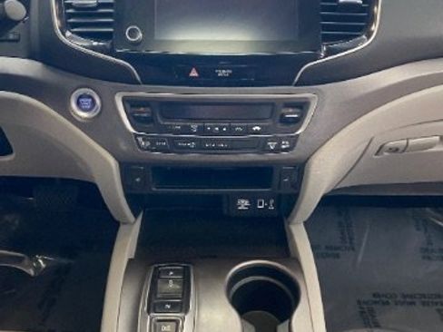 Used 2023 Honda Ridgeline RTL image 19