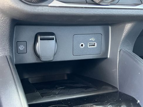 New 2025 Nissan Versa SV w/ Trunk Package image 12