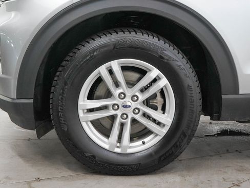Used 2024 Ford Explorer XLT w/ Class IV Trailer Tow Package AWD/4WD image 29