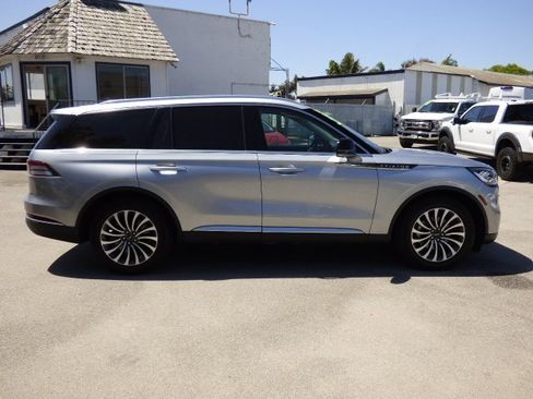 Used 2022 Lincoln Aviator Reserve image 5