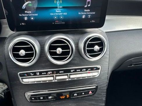 Used 2022 Mercedes-Benz GLC 300 image 38