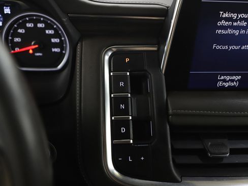 Used 2021 Chevrolet Tahoe Z71 w/ Z71 Off-Road Package image 28