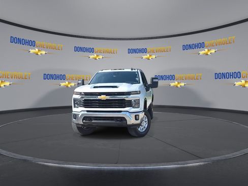 Used 2025 Chevrolet Silverado 2500 LT AWD/4WD image 7