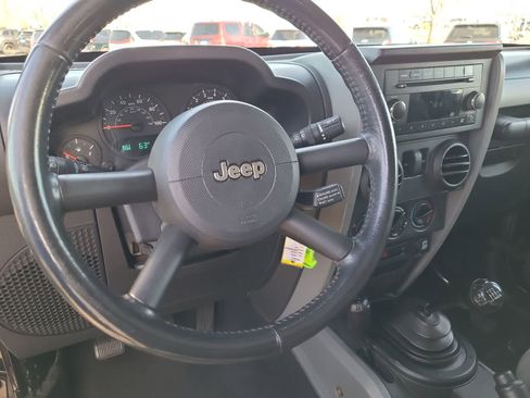Used 2009 Jeep Wrangler X image 19