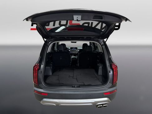 Used 2022 Kia Telluride S FWD image 18