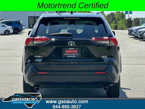 Used 2025 Toyota RAV4 XLE FWD image 6
