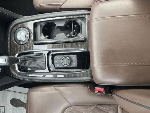 Used 2023 Nissan Armada Platinum w/ Captain's Chairs Package RWD image 13