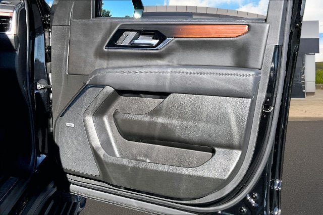 Certified 2026 GMC Yukon XL Denali w/ Sun & Power Step Package AWD/4WD image 19