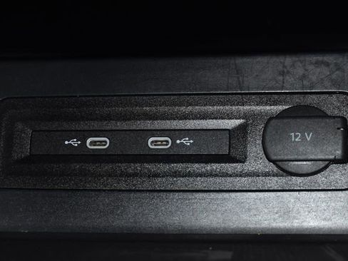 Used 2021 Volkswagen Atlas SE image 17