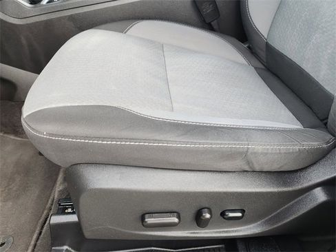 Used 2017 Ford Escape SE image 22