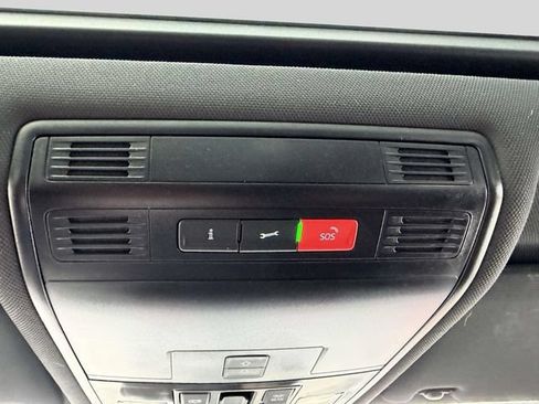Used 2023 Volkswagen Tiguan SEL R-Line AWD/4WD image 32