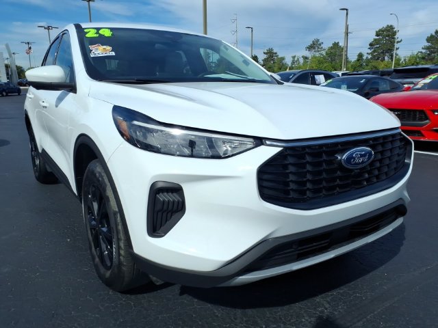 Certified 2024 Ford Escape Active w/ Tech Pack #2 AWD/4WD image 3