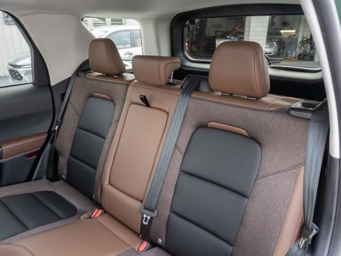 Used 2025 Ford Bronco Sport Outer Banks w/ Outer Banks Tech Package+ AWD/4WD image 22