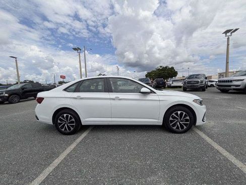Used 2025 Volkswagen Jetta S FWD image 2