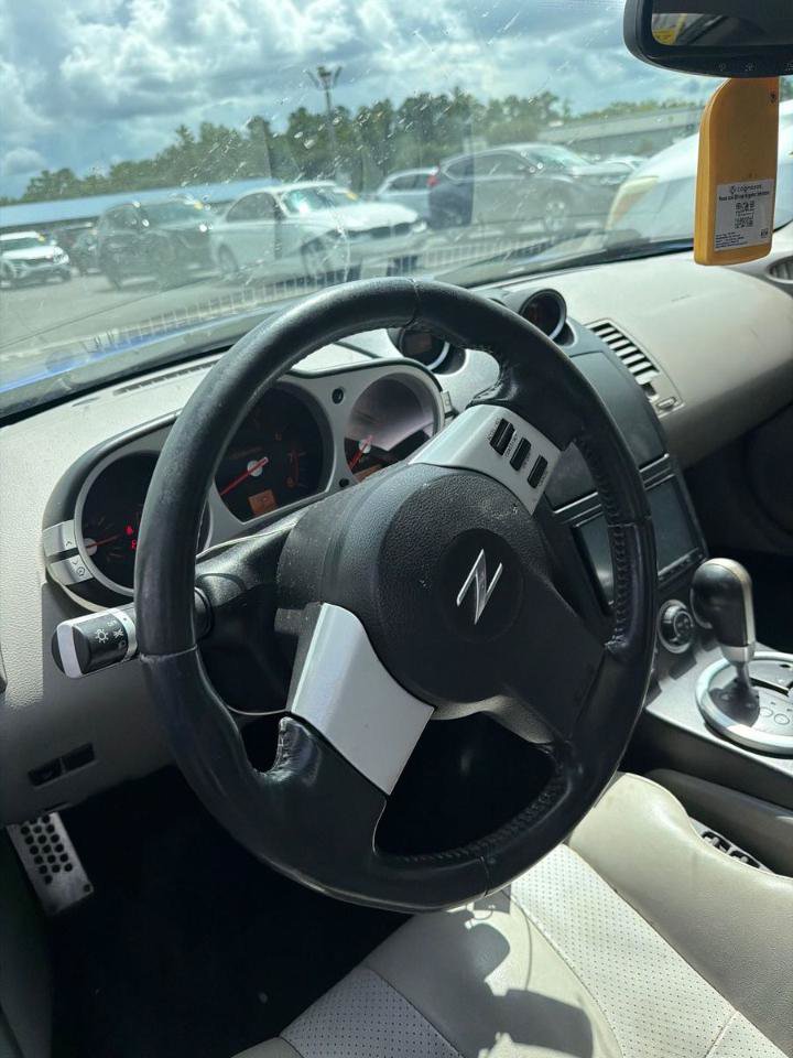 Used 2004 Nissan 350Z Touring w/ Aerodynamics Pkg RWD image 16