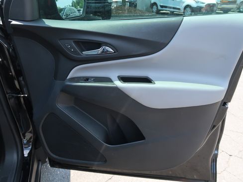 Used 2023 Chevrolet Equinox LS w/ LS Convenience Package FWD image 44