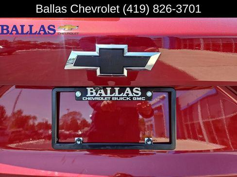 Certified 2024 Chevrolet Trax RS w/ Sunroof Package FWD image 31