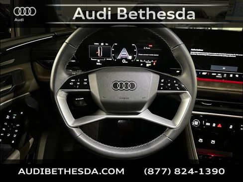 Certified 2025 Audi Q5 Premium Plus w/ Premium Plus AWD/4WD image 17