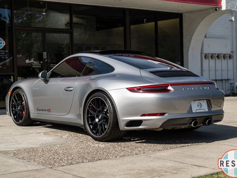 Used 2017 Porsche 911 Carrera 4S image 4