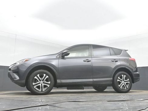 Used 2018 Toyota RAV4 LE w/ All Weather Liner Package FWD image 31