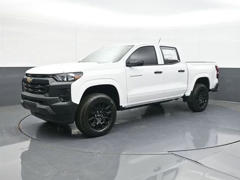 New 2026 Chevrolet Colorado W/T RWD image 3