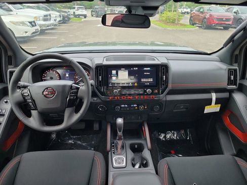 New 2026 Nissan Frontier PRO-4X w/ Tow Package AWD/4WD image 9