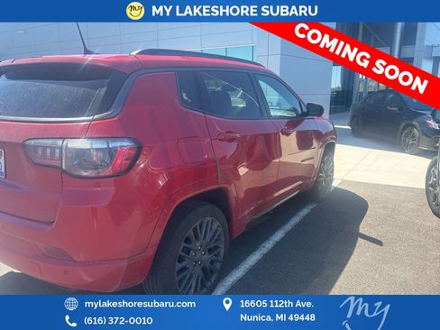 Used 2022 Jeep Compass Limited AWD/4WD image 9