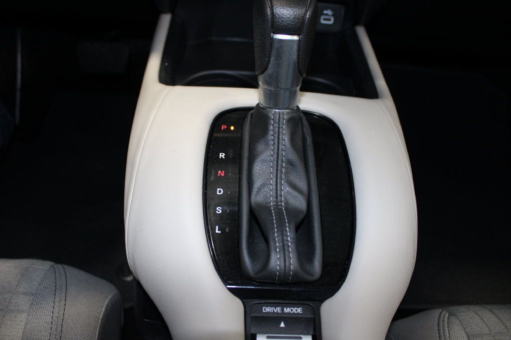 Used 2025 Honda HR-V LX image 16