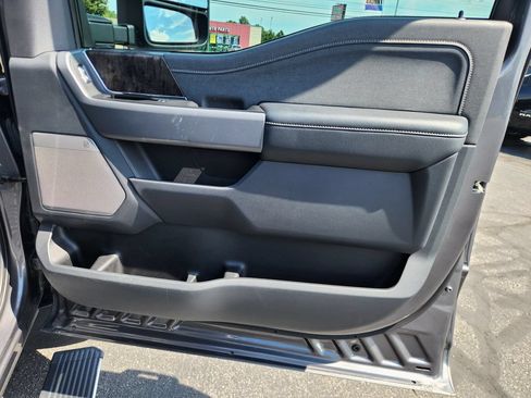Used 2023 Ford F250 Lariat AWD/4WD image 14