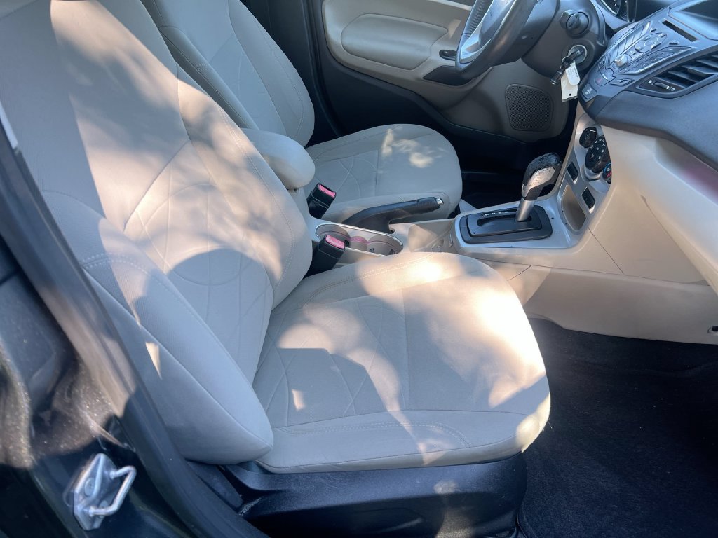 Used 2016 Ford Fiesta SE FWD image 22