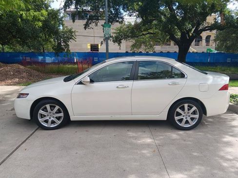 Used 2004 Acura TSX FWD image 2