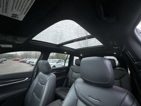Used 2023 Cadillac XT6 Sport w/ Technology Package AWD/4WD image 22