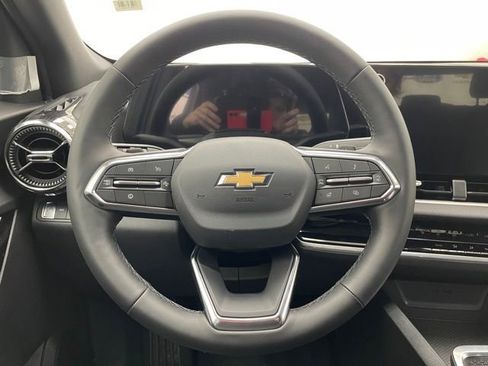New 2026 Chevrolet Equinox LT w/ Safety and Technology Package AWD/4WD image 8
