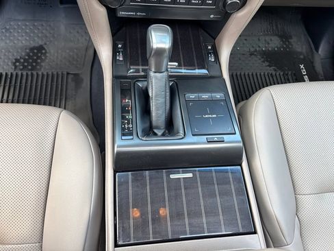Used 2023 Lexus GX 460 Premium w/ Premium Package AWD/4WD image 17