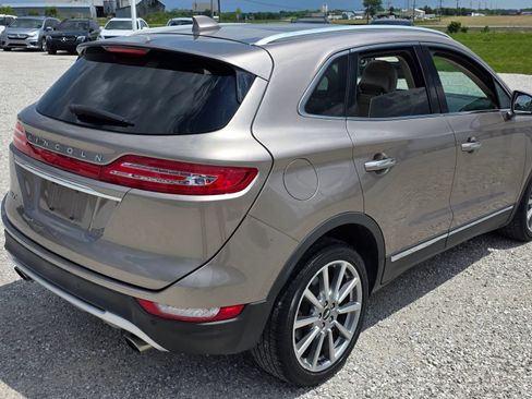 Used 2019 Lincoln MKC Reserve w/ MKC Technology Package FWD image 3