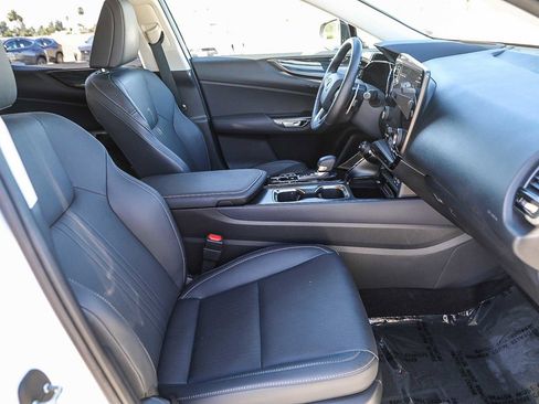 Used 2025 Lexus NX 350h AWD w/ Premium Package image 16