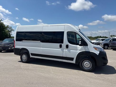 New 2026 RAM ProMaster 2500 w/ Cold Weather Group FWD image 2