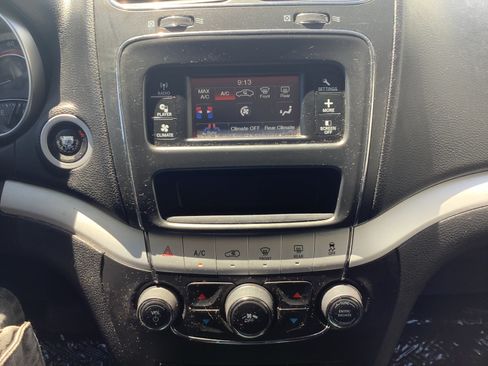 Used 2013 Dodge Journey SXT w/ Flexible Seating Group AWD/4WD image 17
