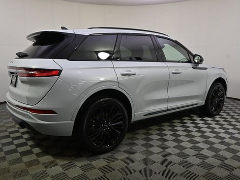 New 2026 Lincoln Corsair Premiere image 7